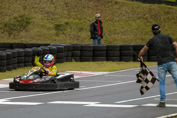 319676 724305 20170820 corridadasprincesas fernanda jardim press web